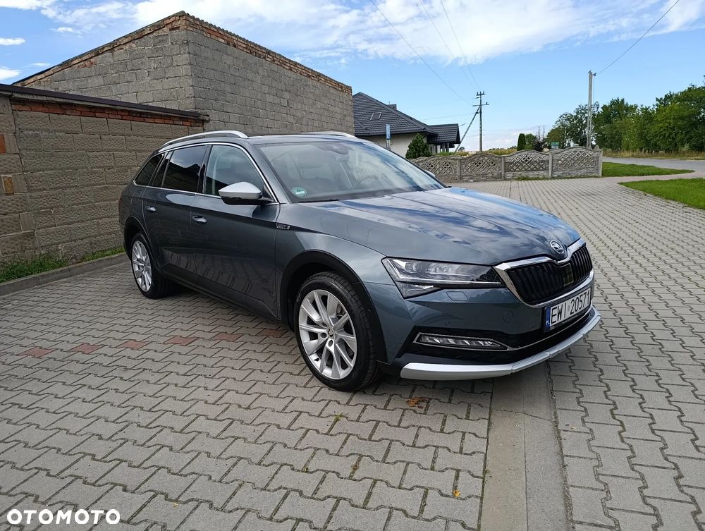 Skoda Superb 2.0 TDI 4x4 DSG Scout - 28
