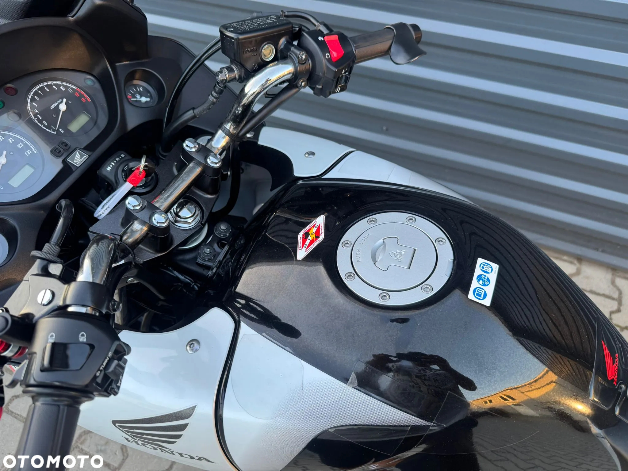 Honda CBF - 11