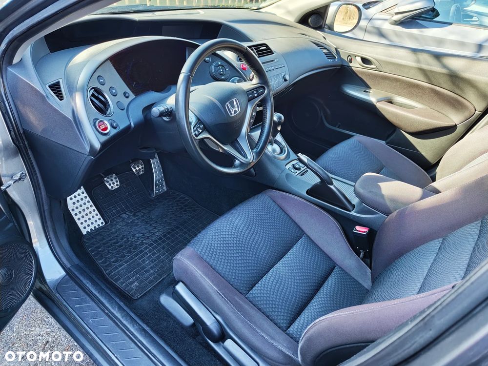 Honda Civic 1.8 Sport - 9