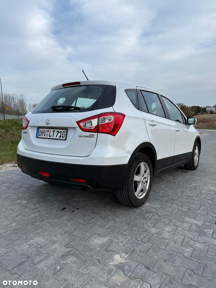 Suzuki SX4 1.5 Comfort - 11