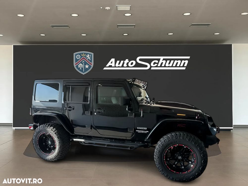 Jeep Wrangler - 5