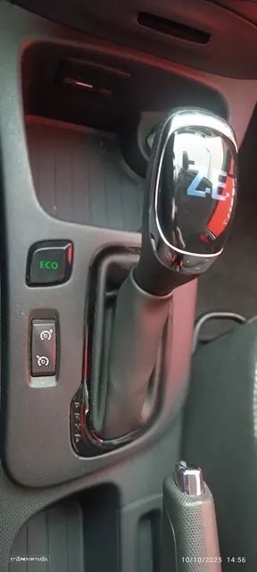 Renault Zoe (c/ Bateria) Limited 40 - 32