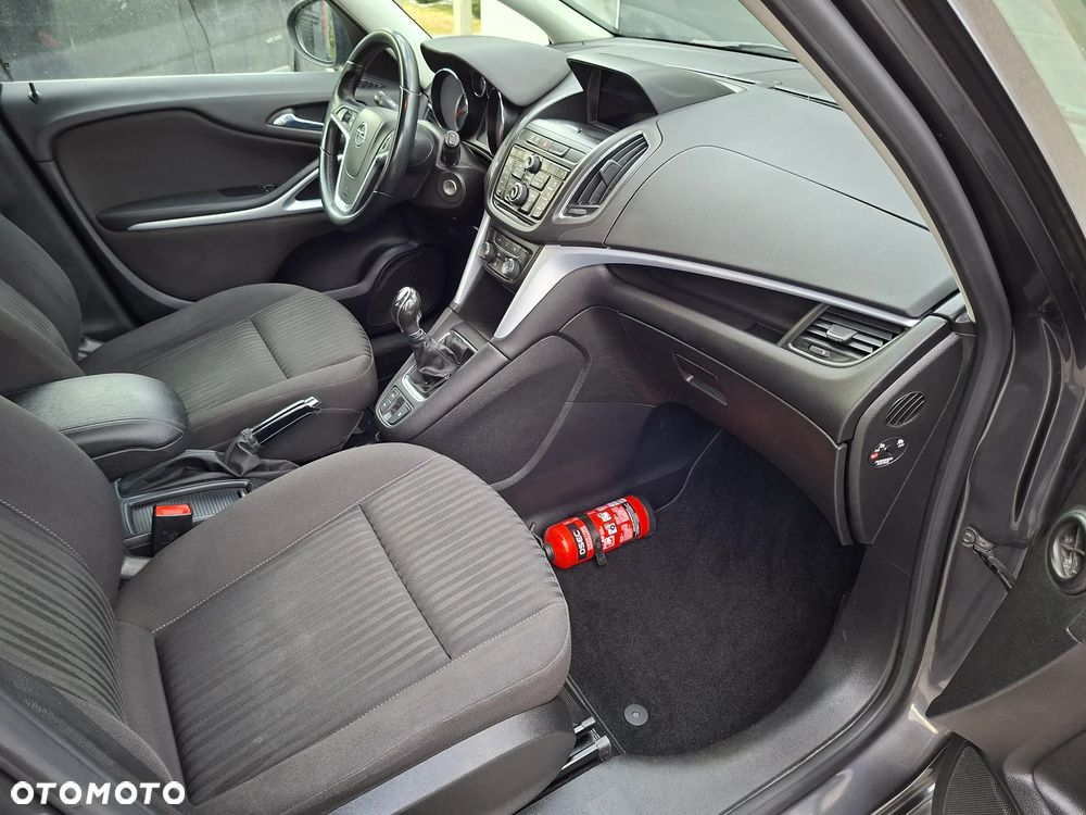 Opel Zafira - 14