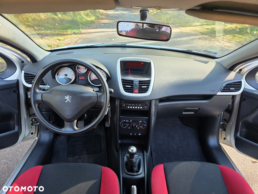 Peugeot 207 - 7