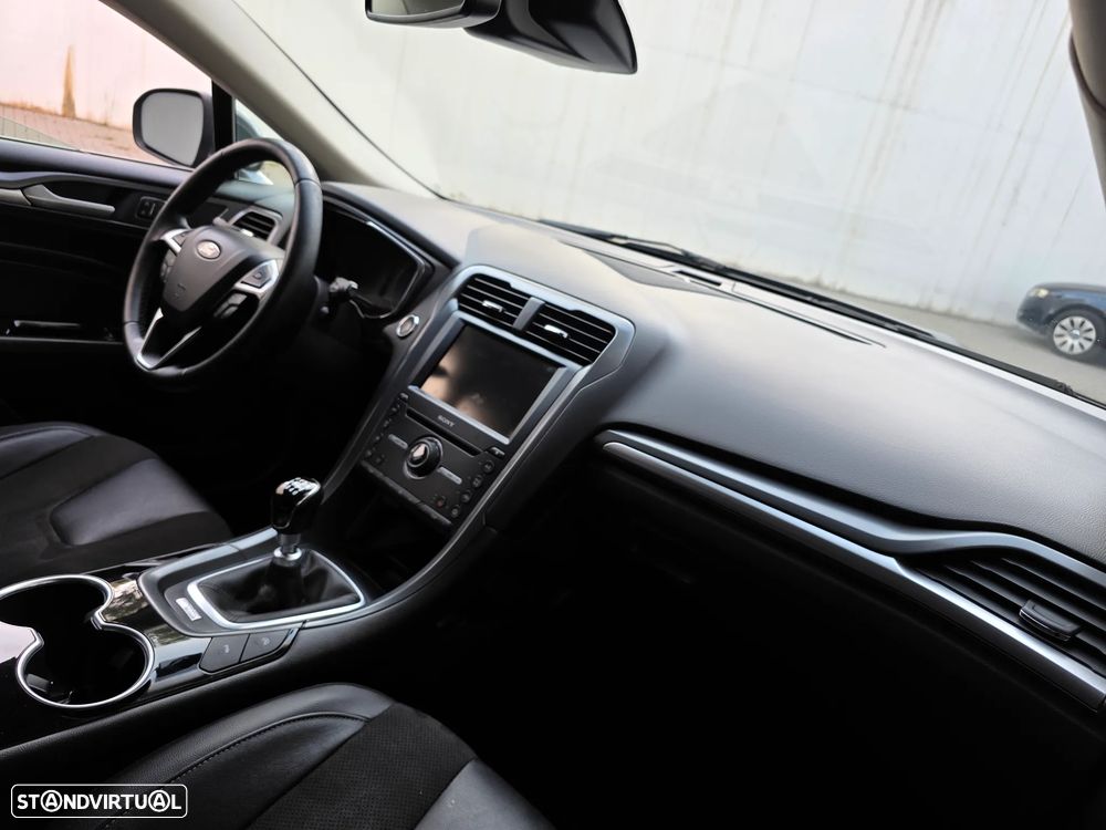 Ford Mondeo SW 2.0 TDCi Titanium - 43