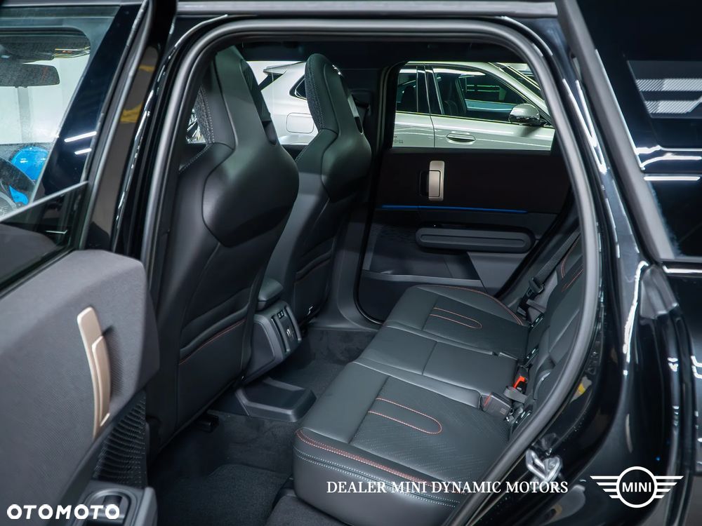 MINI Countryman S ALL4 John Cooper Works Trim - 22