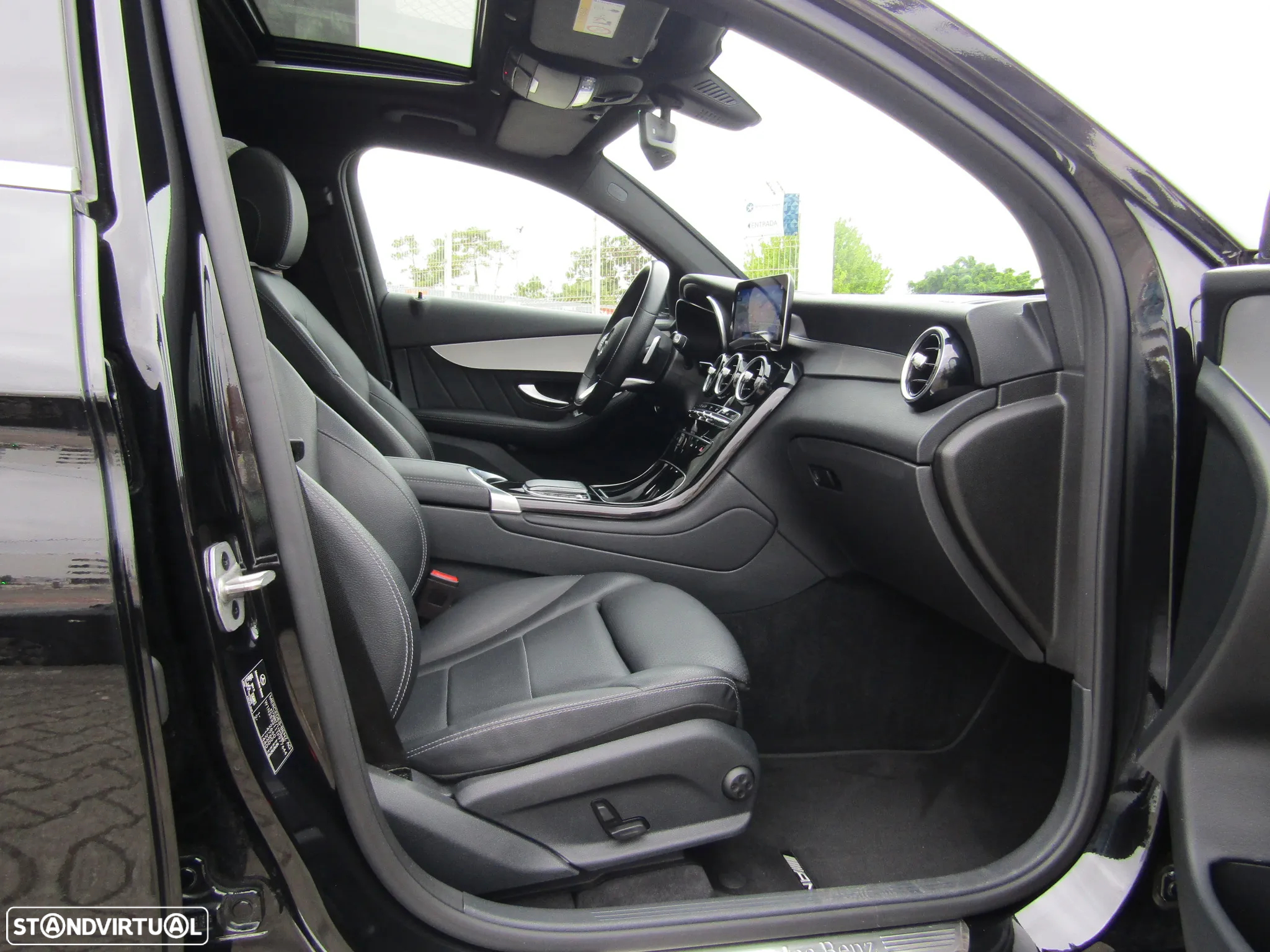Mercedes-Benz GLC 300 de 4Matic - 21