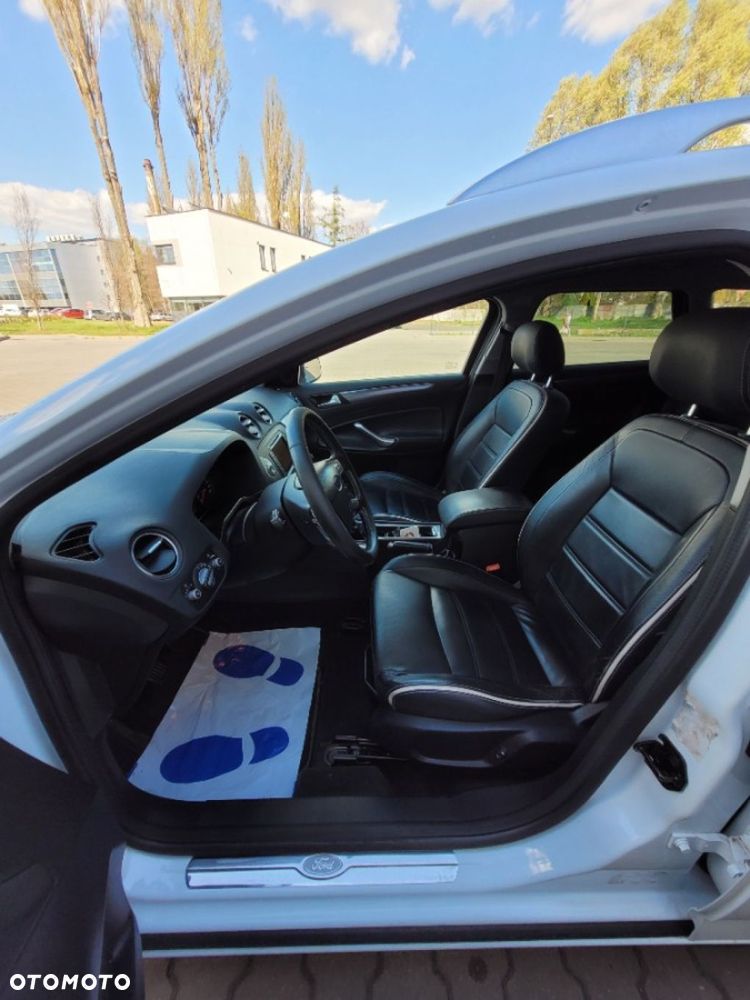 Ford Mondeo 2.0 TDCi Titanium - 13