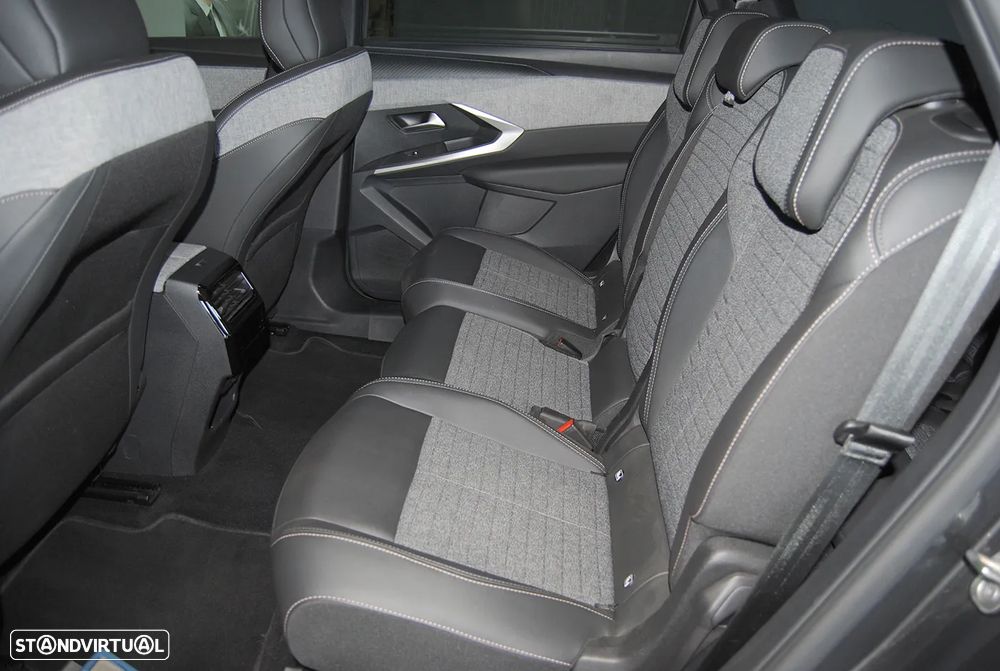 Peugeot 5008 1.2 Hybrid Allure e-DCS6 - 18