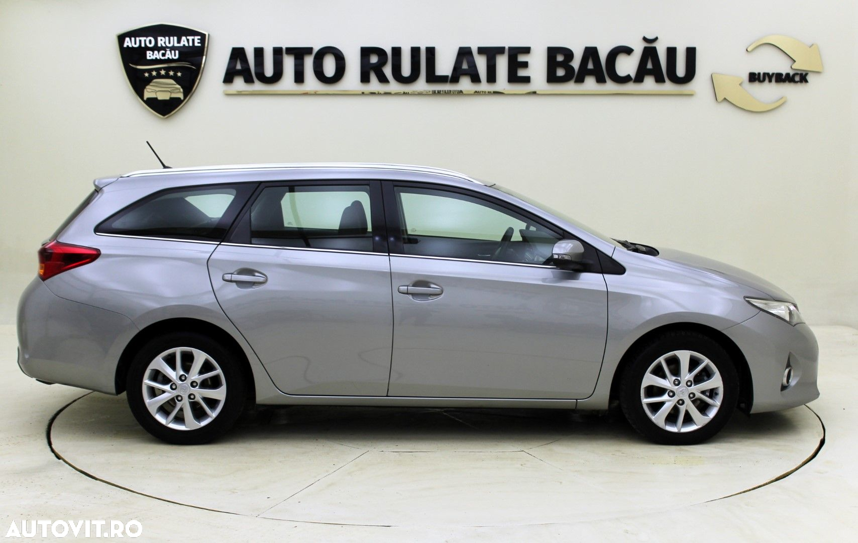 Toyota Auris - 4