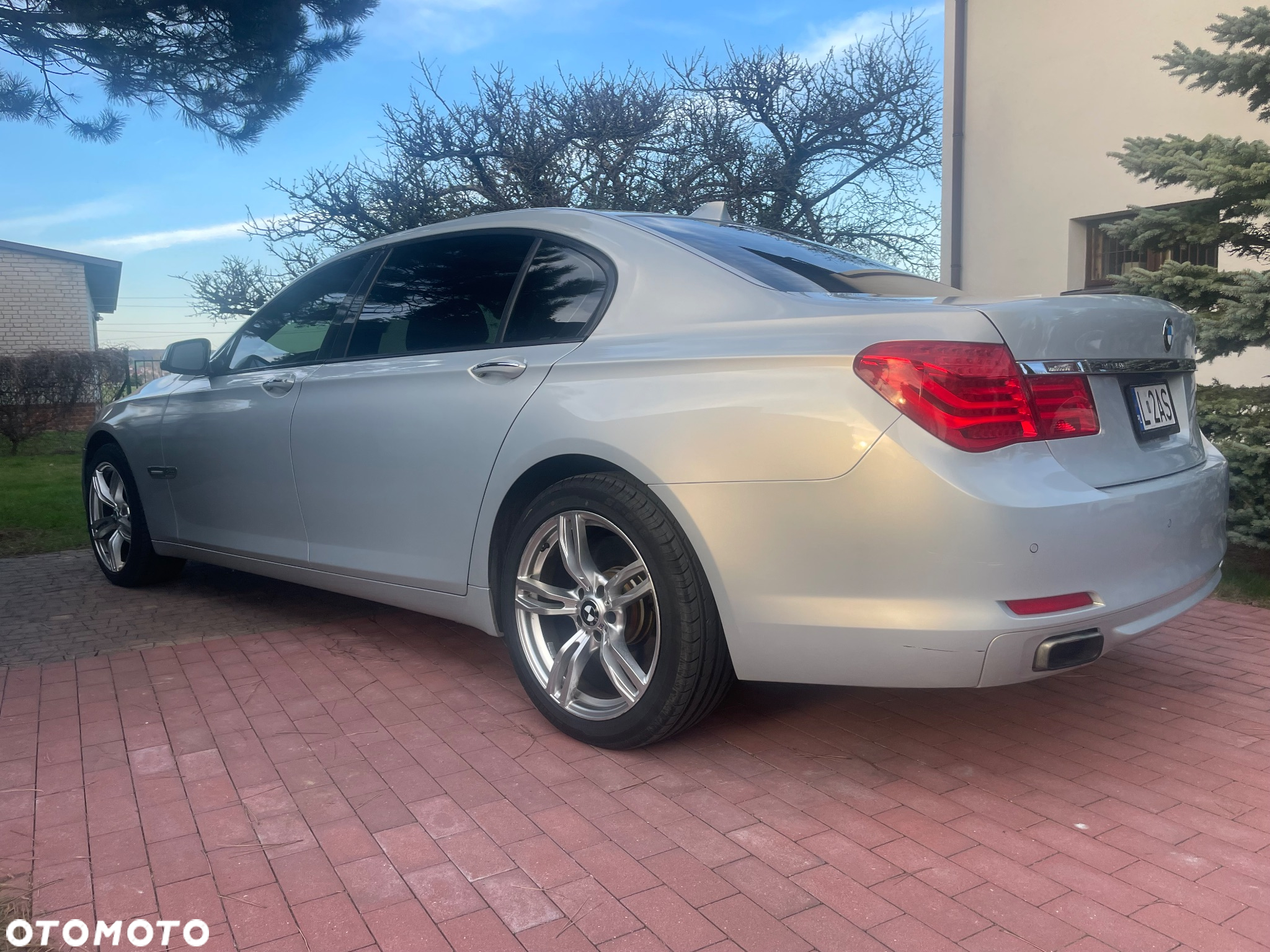 BMW Seria 7 750i L xDrive - 3