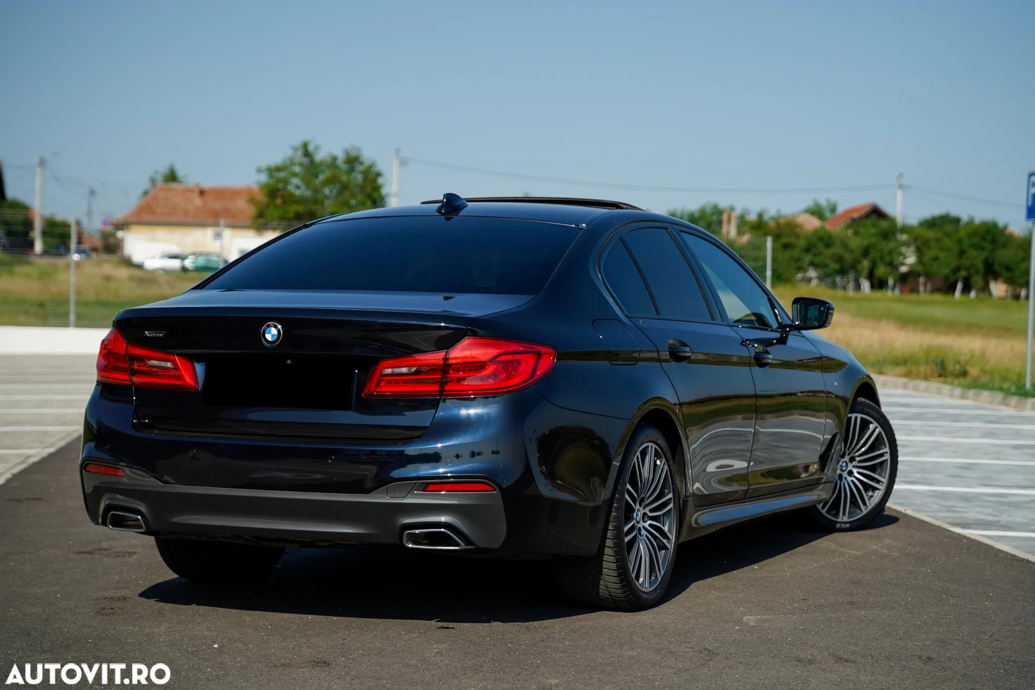 BMW Seria 5 520d xDrive AT MHEV - 14