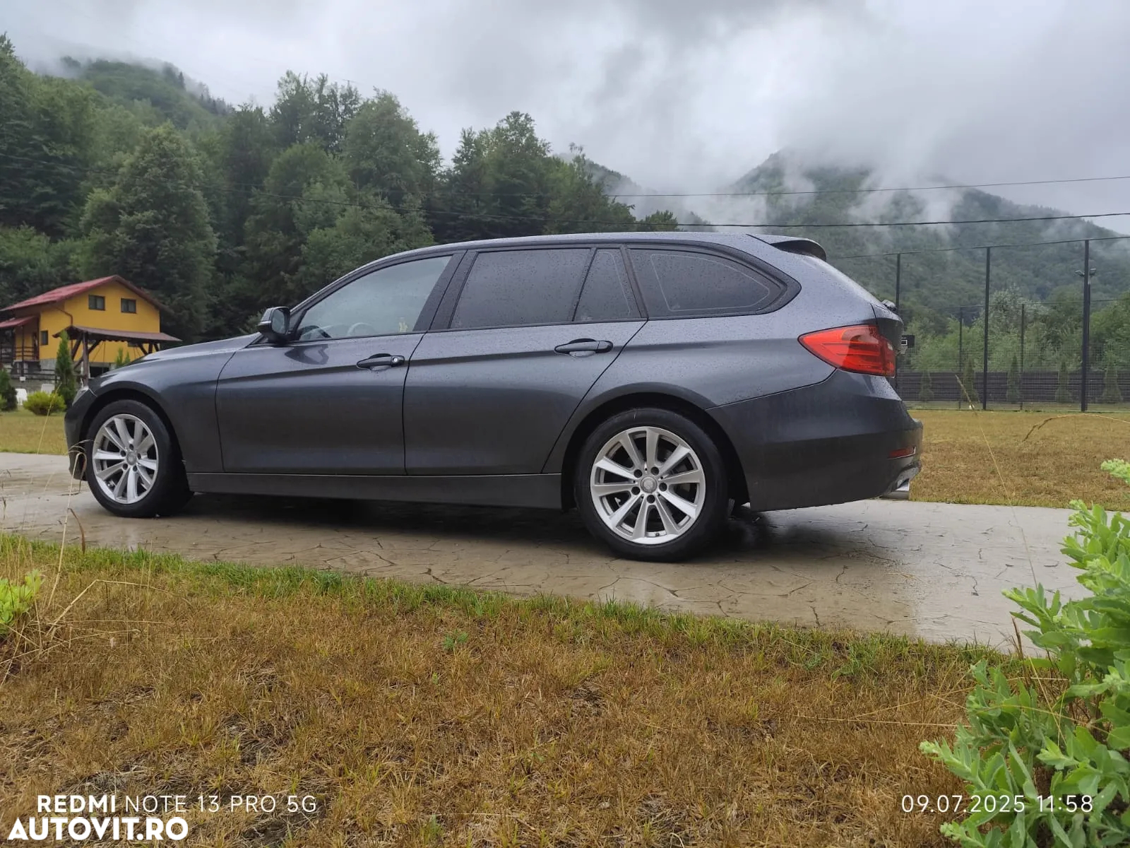 BMW Seria 3 318d DPF Touring Aut. - 11