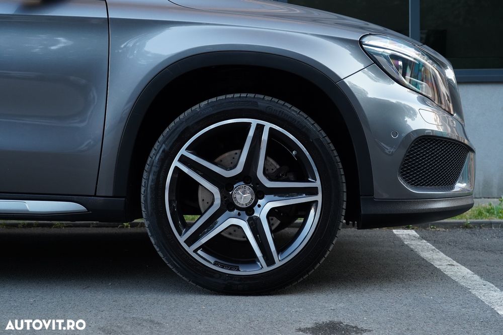 Mercedes-Benz GLA 220 d 4MATIC 7G-DCT AMG Line - 29