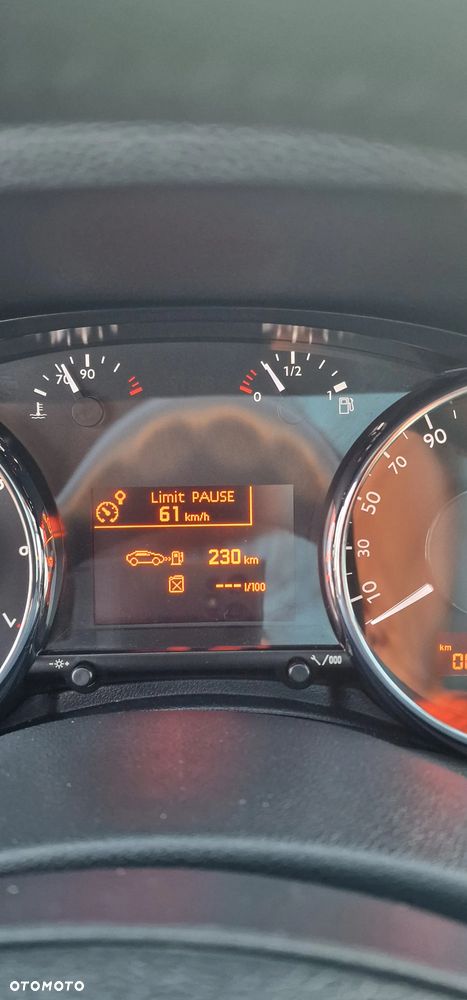 Peugeot 3008 1.6 THP Style - 23