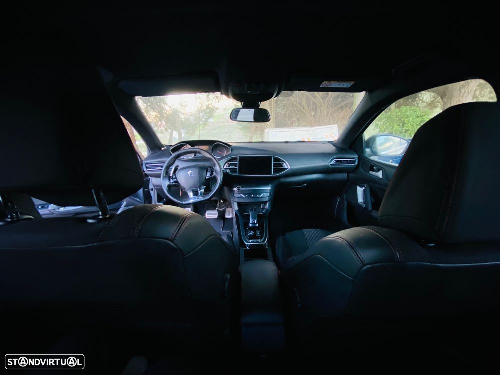 Peugeot 308 SW 1.5 BlueHDi GT EAT8 - 14