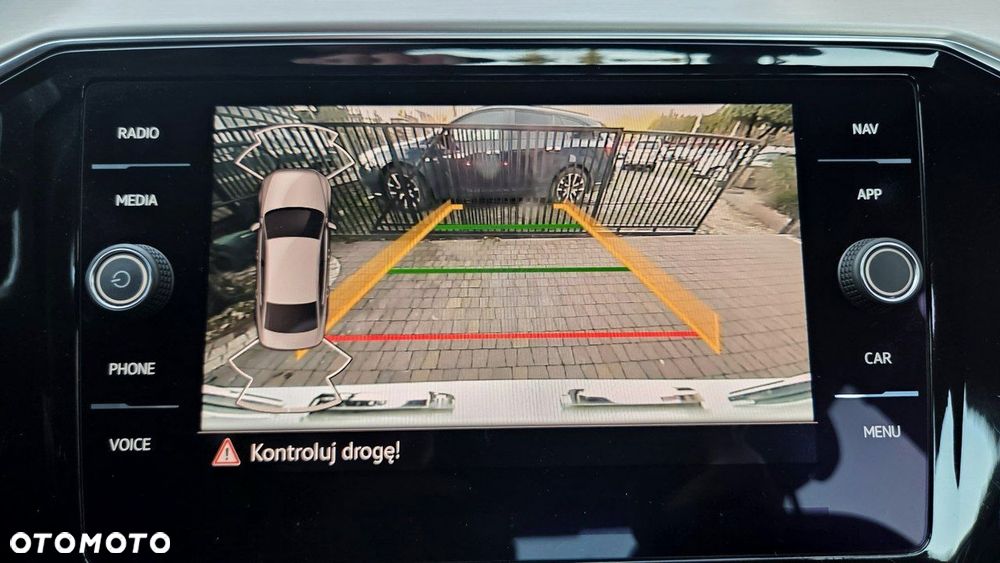 Volkswagen Passat 2.0 TSI Elegance DSG - 26