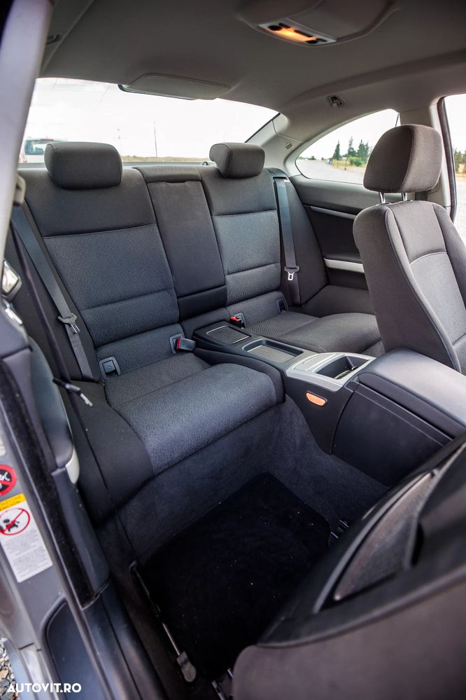 BMW Seria 3 - 18