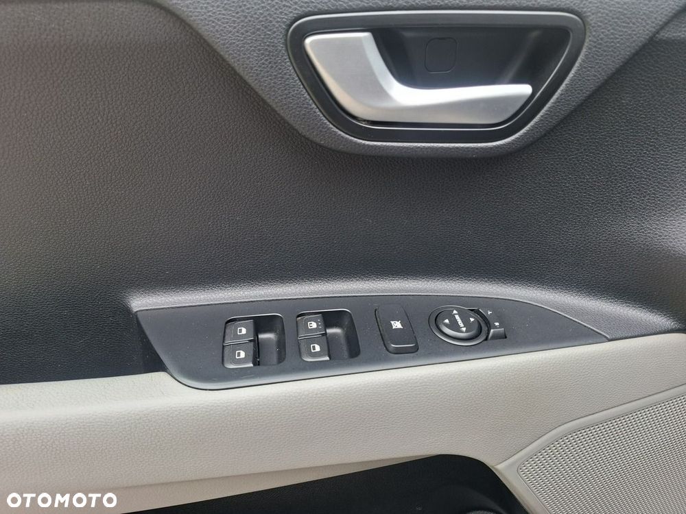 Kia Stonic 1.4 L - 22