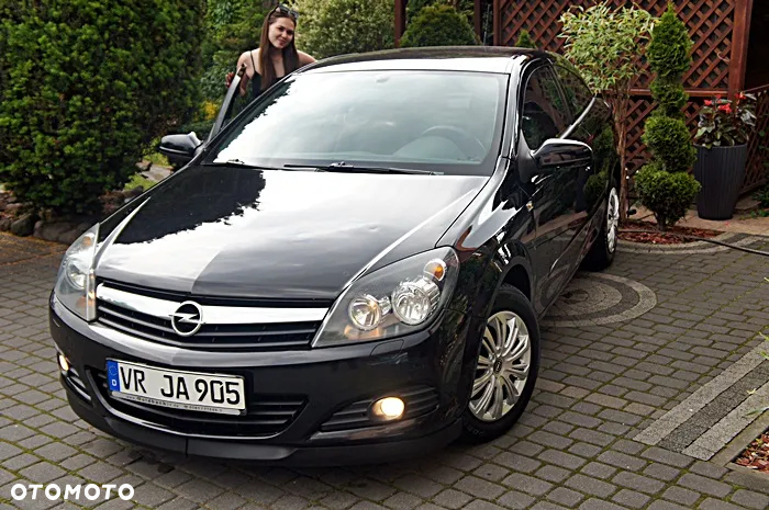 Opel Astra GTC 1.6 - 26