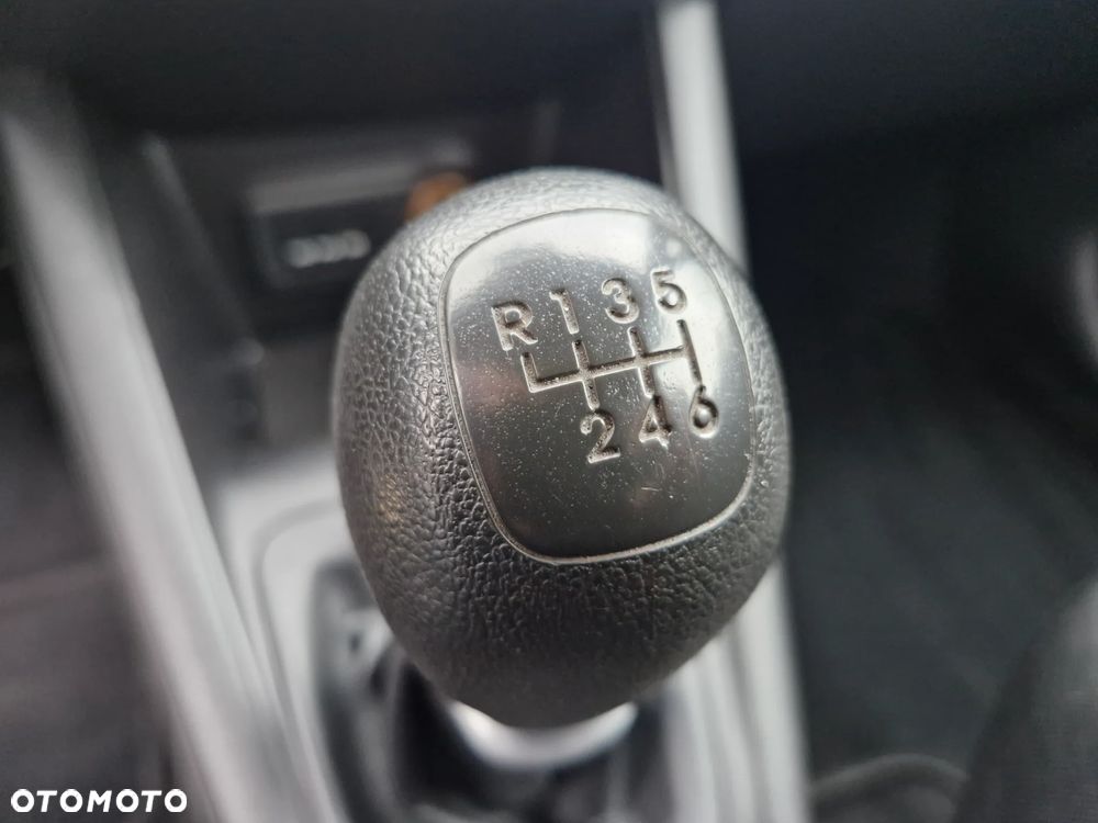 Kia Venga 1.6 CVVT Edition 7 - 16