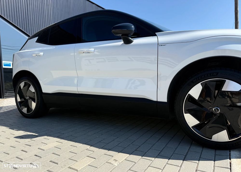 Volvo EX30 69 kWh Single Motor Extended Range Core - 14