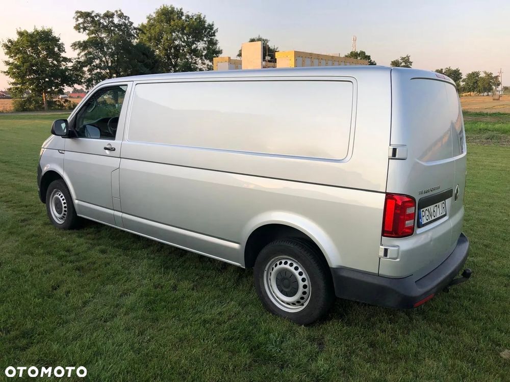 Volkswagen Transporter - 3