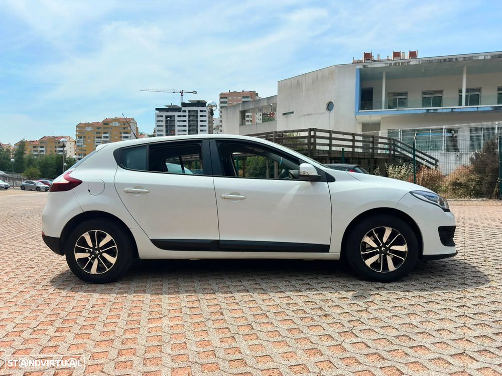 Renault Mégane 1.5 dCi Dynamique S SS - 8