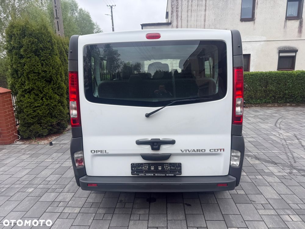 Opel Vivaro - 8