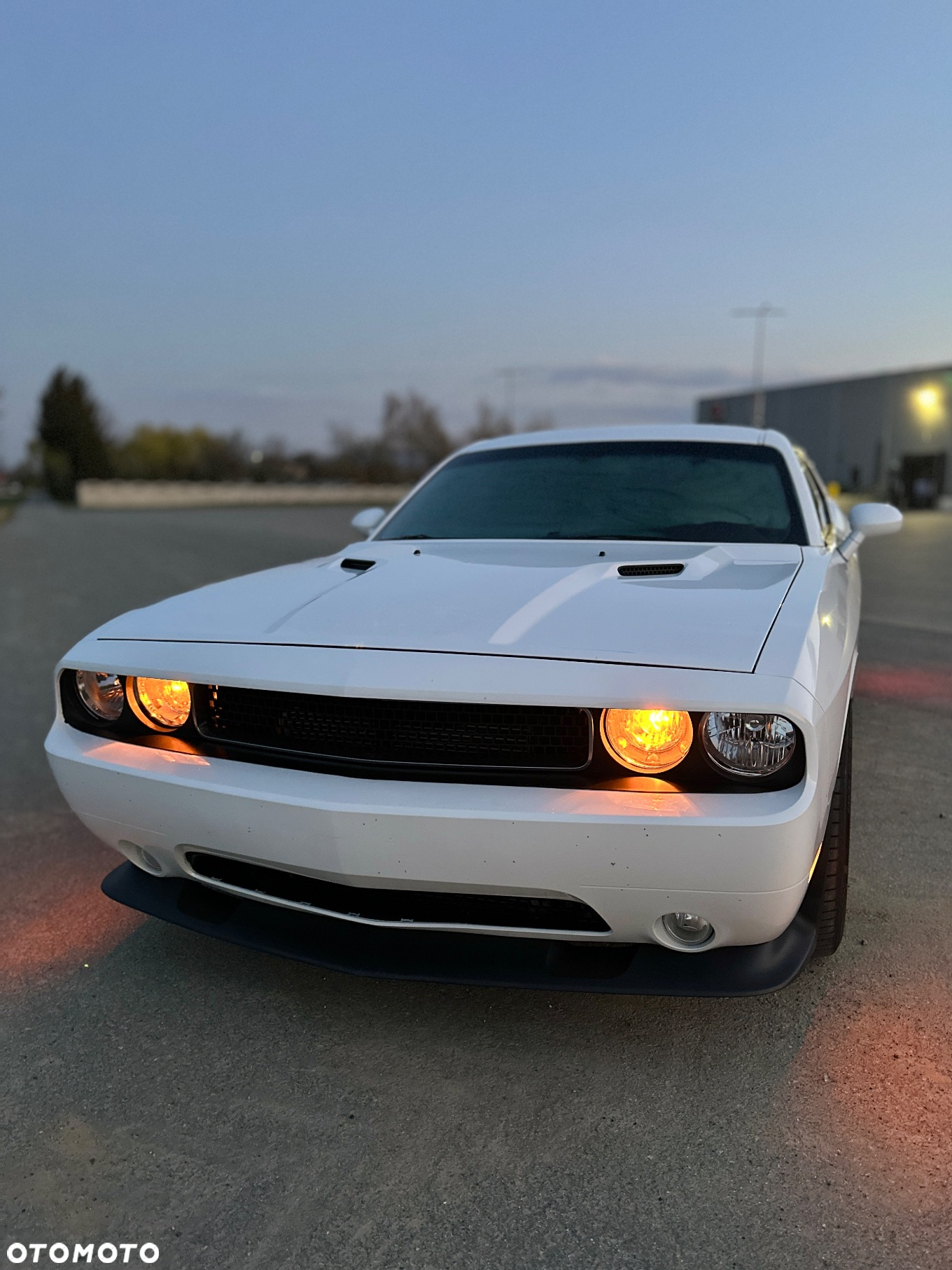 Dodge Challenger - 3