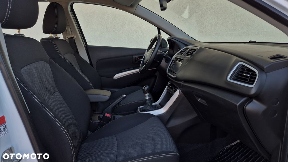 Suzuki SX4 S-Cross 1.6 DDiS 4x4 Comfort+ - 8