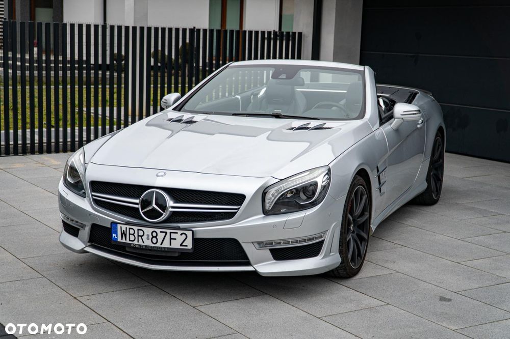 Mercedes-Benz SL 63 AMG - 11