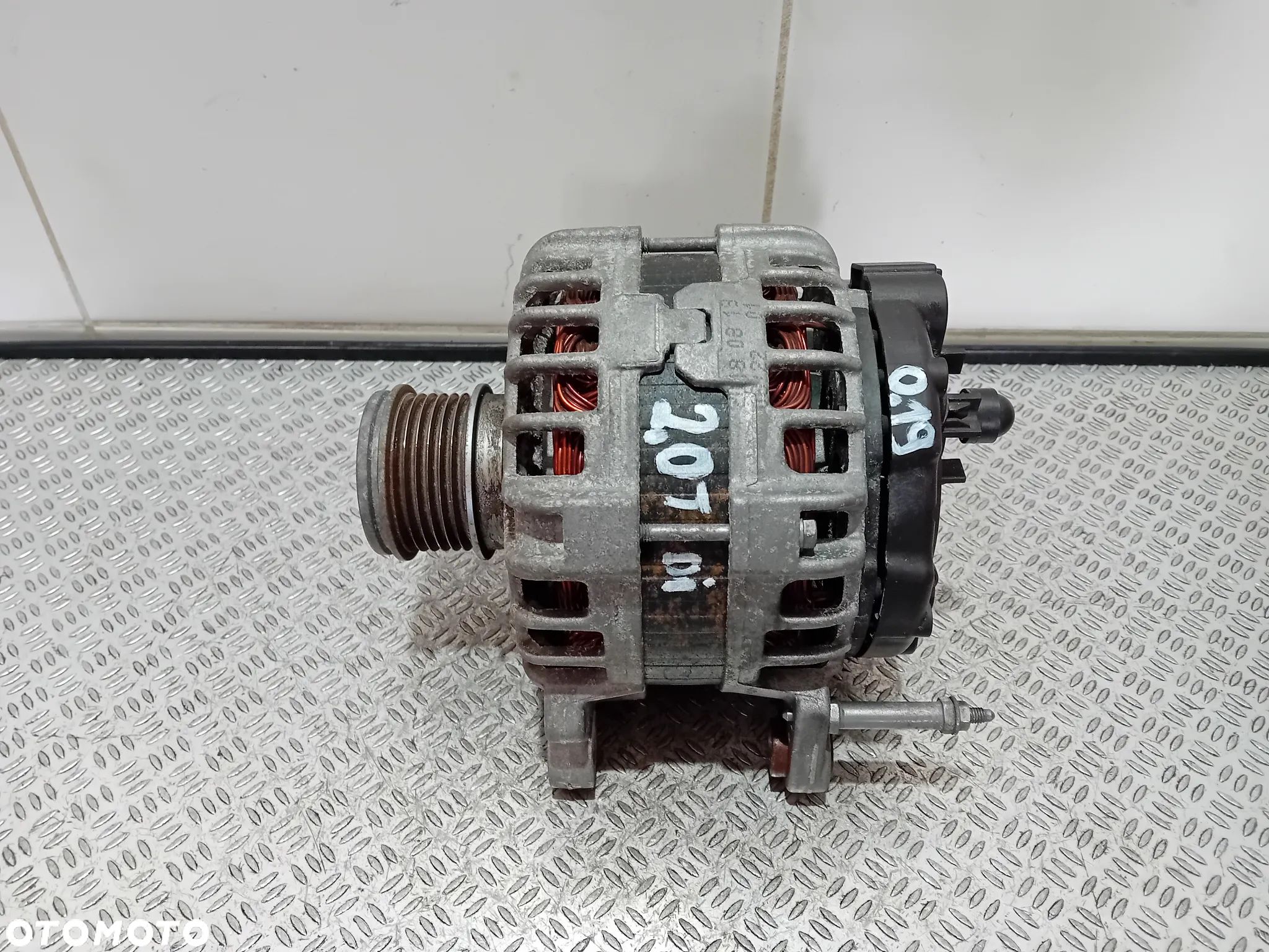 alternator VW Tiguan 2.0 TDI 2019 04L903024T - 1