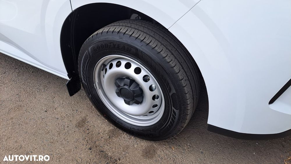 Ford NEW TRANSIT CUSTOM VAN L2H1 T320 TREND FWD - 18