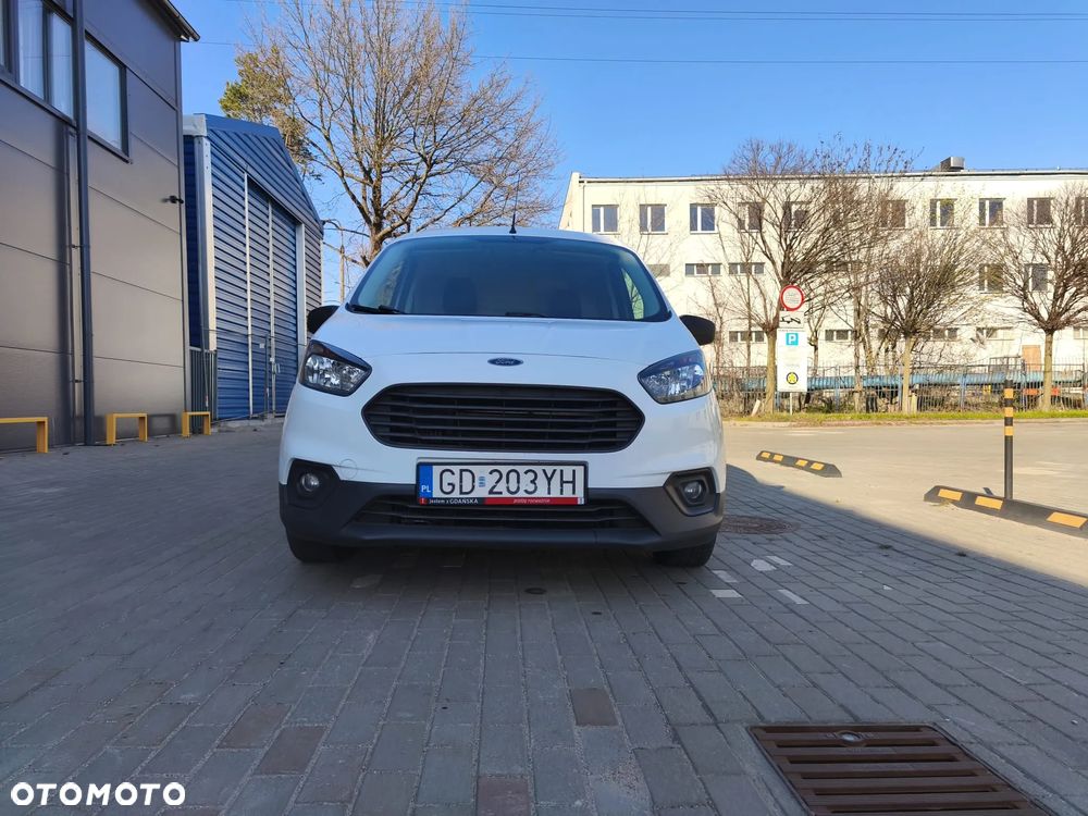 Ford Transit Courier - 2