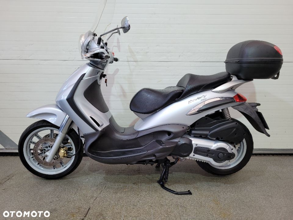 Piaggio Beverly - 3