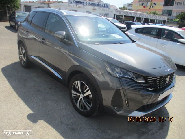 Peugeot E-3008 - 1