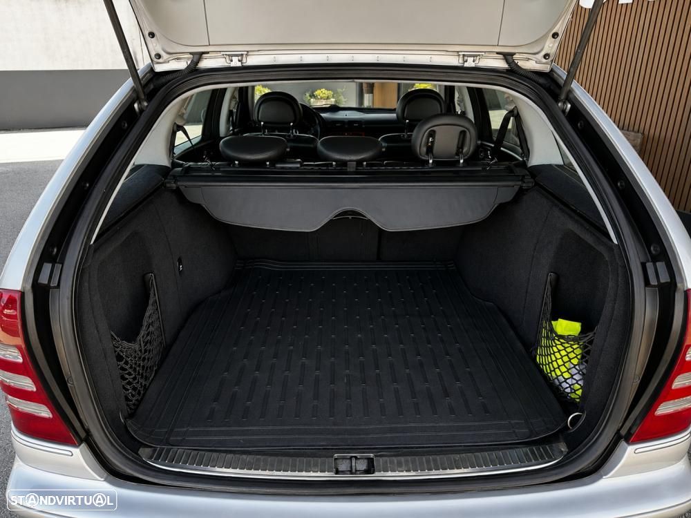 Mercedes-Benz C 220 - 35