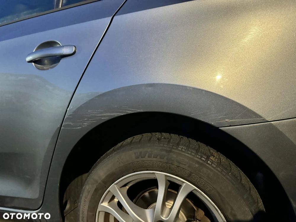 Skoda RAPID 1.2 TSI Active - 14