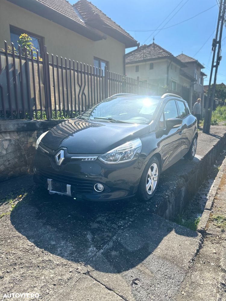 Renault Clio - 1