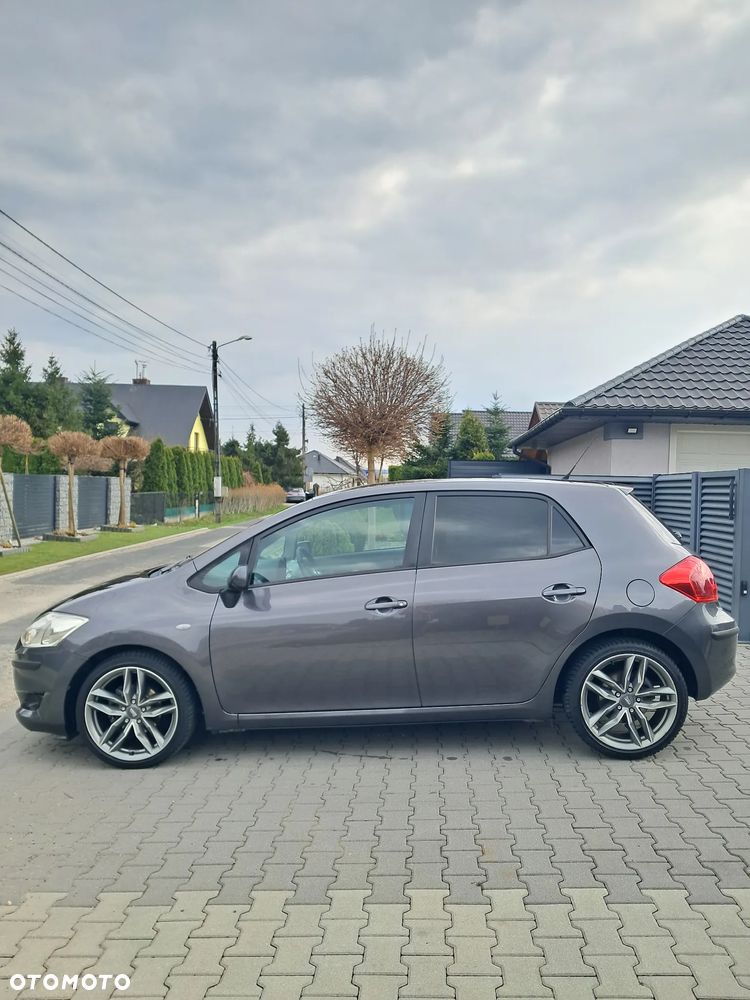 Toyota Auris 1.6 VVT-i Executive - 6