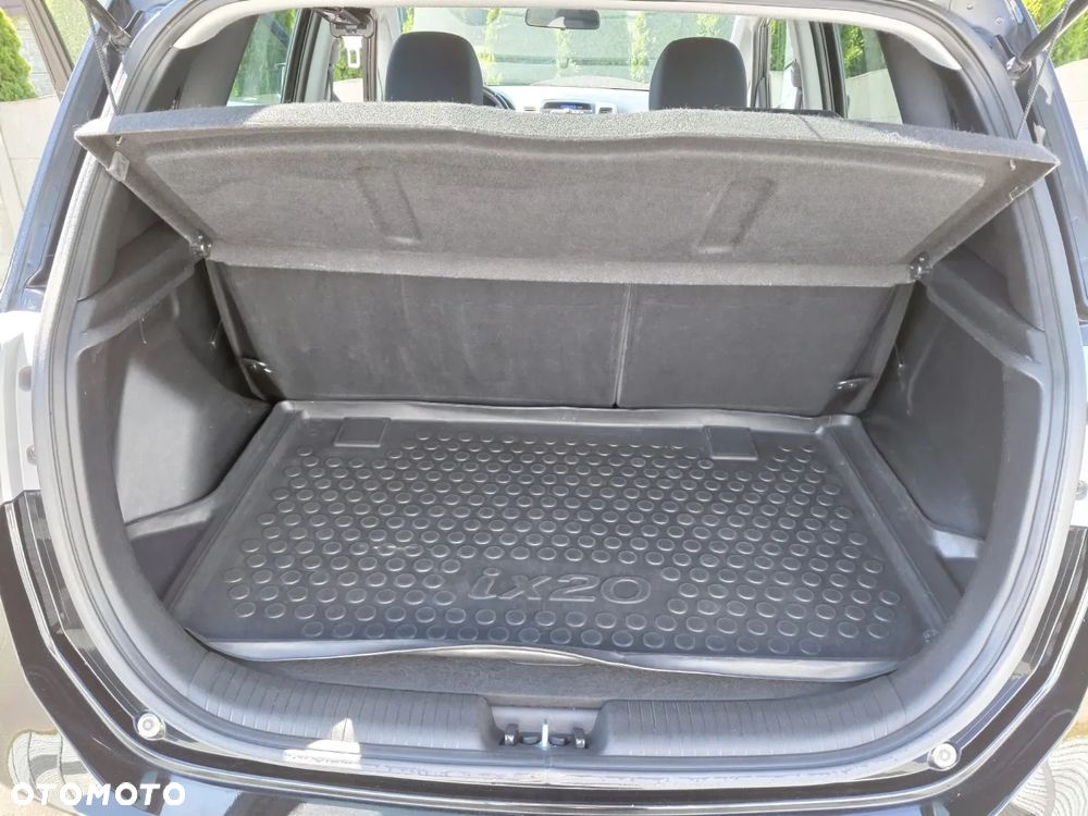 Hyundai ix20 1.4 blue Space+ - 13