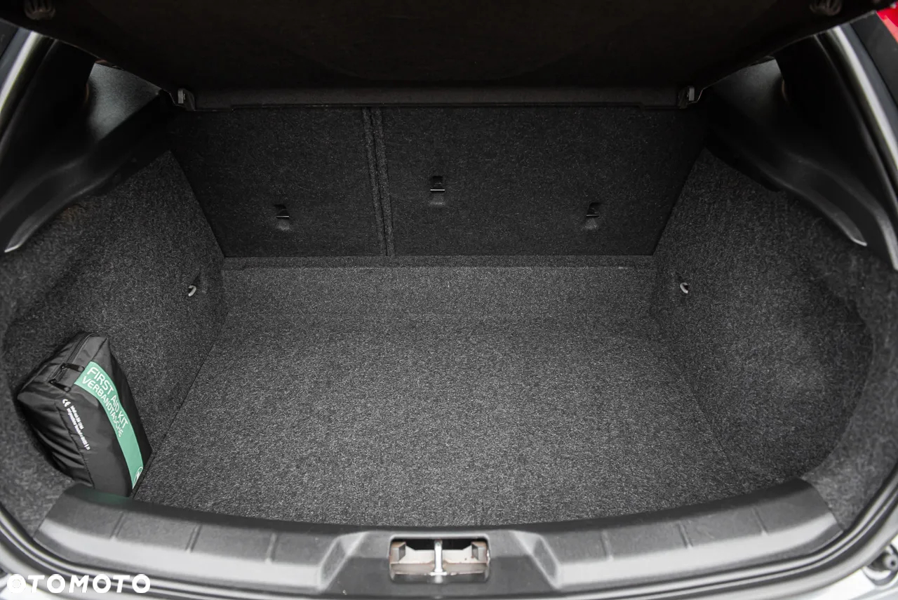 Volvo V40 D2 Drive-E SCR Momentum - 30