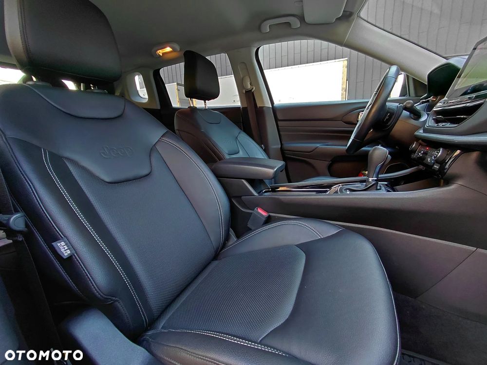 Jeep Compass - 22