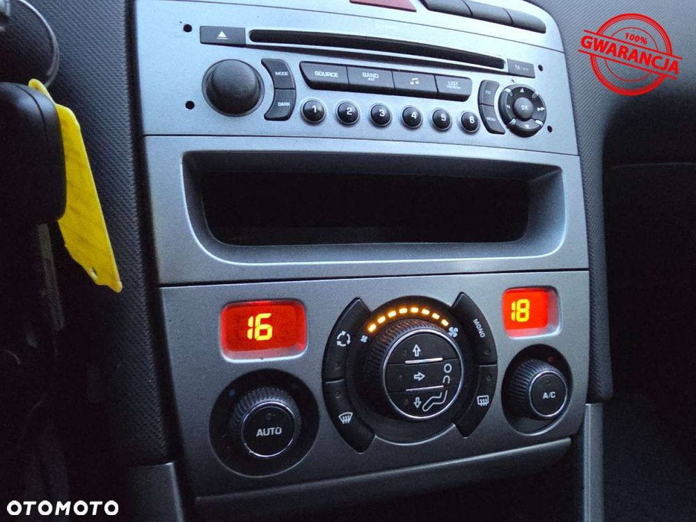 Peugeot 308 1.6 Premium - 24