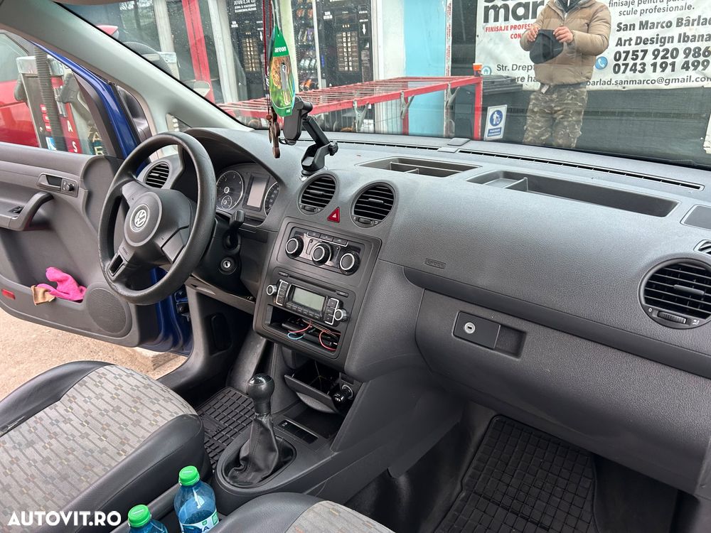 Volkswagen Caddy - 10