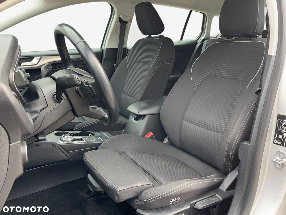 Ford Focus - 10