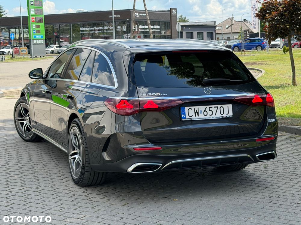 Mercedes-Benz Klasa E 300de 4Matic 9G-TRONIC AMG Line NIGHT Edition - 5