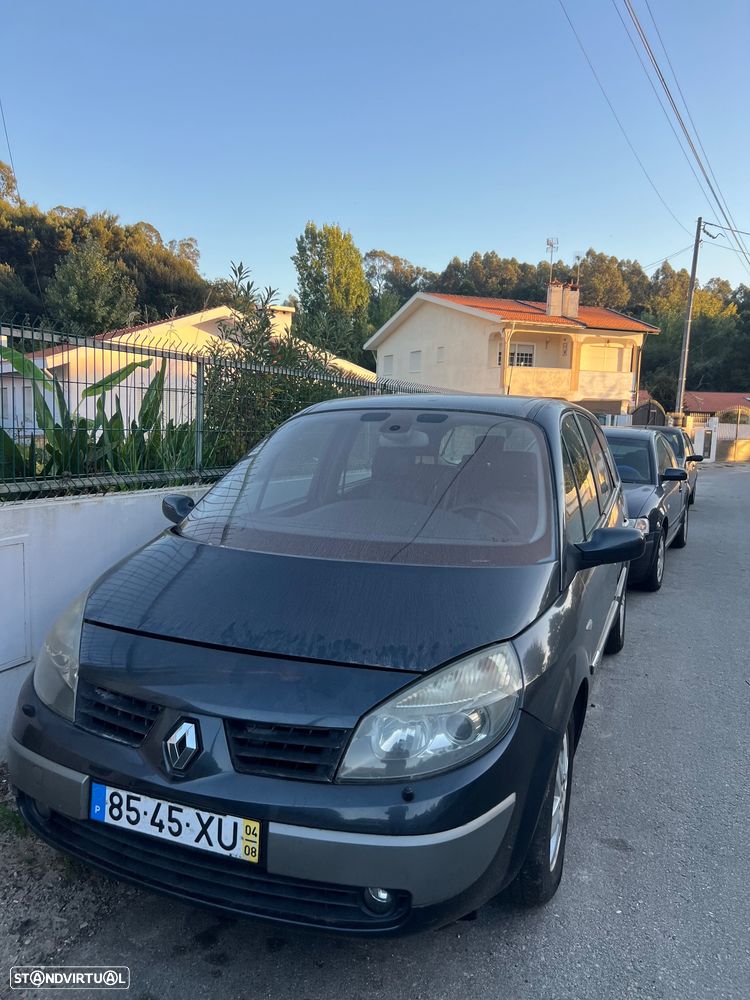Renault Grand Scénic - 1