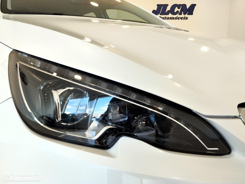 Peugeot 308 1.2 PureTech Allure - 3